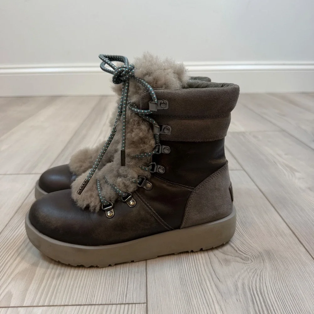 UGG Viki Waterproof Classic Boots for Woman 6 Gray Leather Suede Vibram